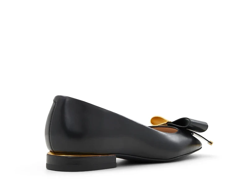 Daria Flat