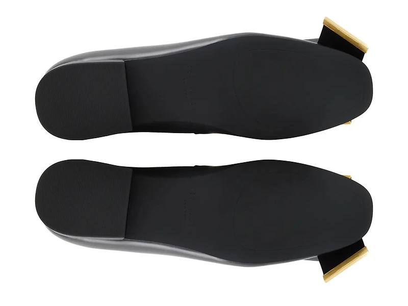 Daria Flat