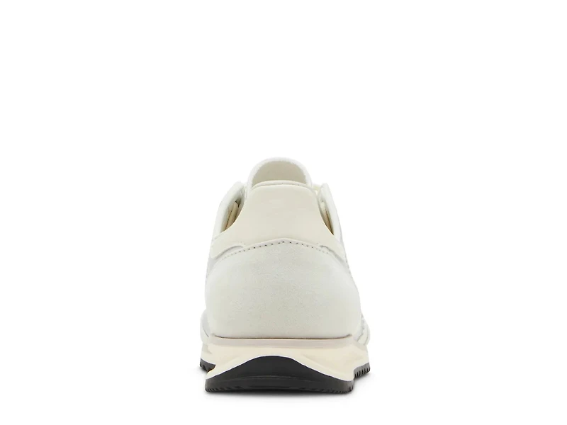 Jumper Sneaker