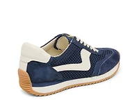 B.NTCD Sneaker