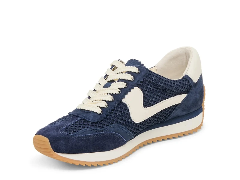 B.NTCD Sneaker
