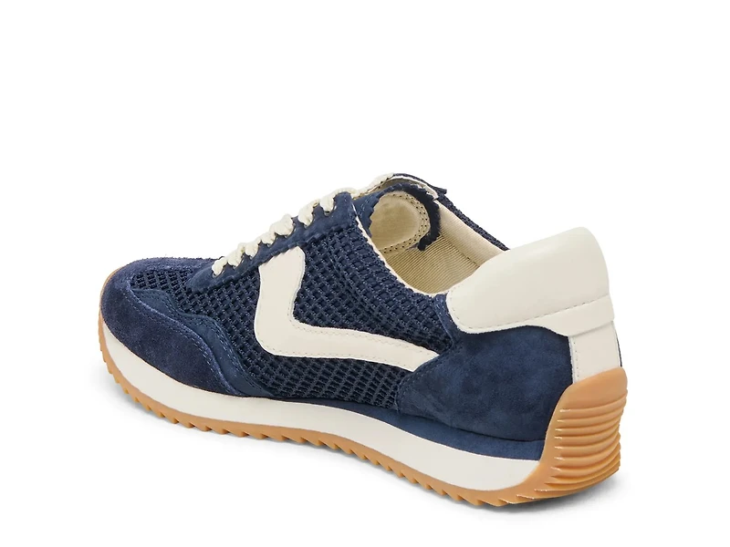 B.NTCD Sneaker