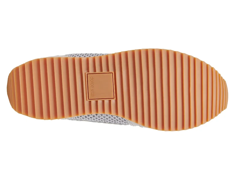B.NTCD Sneaker