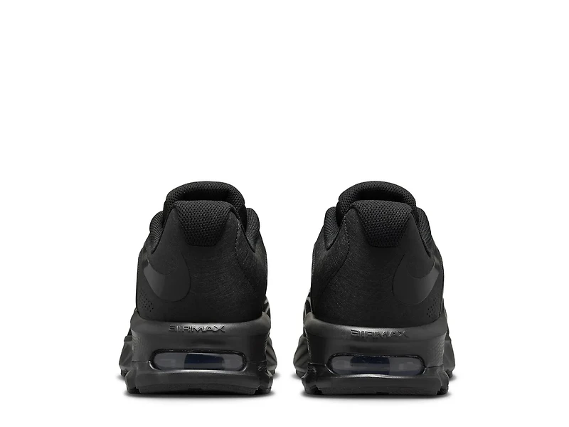 Air Max Fire Sneaker