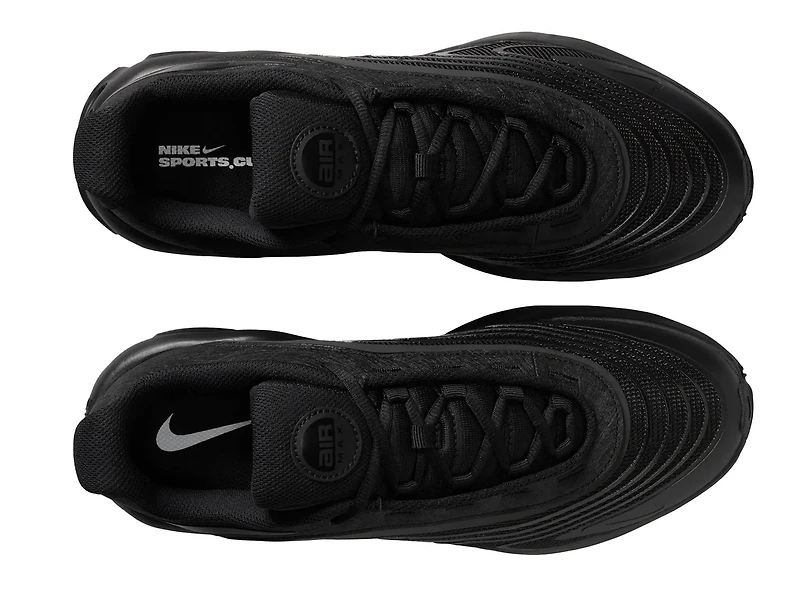 Air Max Fire Sneaker