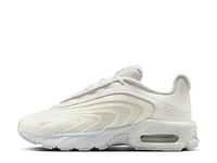 Air Max Fire Sneaker