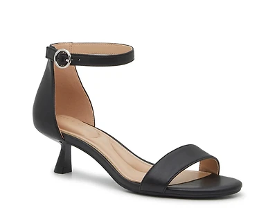 Magena Sandal