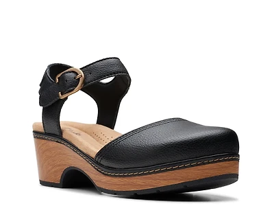 Paizlee Bay Clog