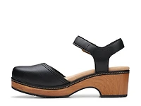 Paizlee Bay Clog