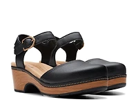 Paizlee Bay Clog