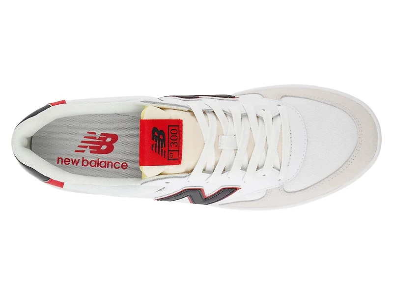 CT 300 v3 Court Sneaker