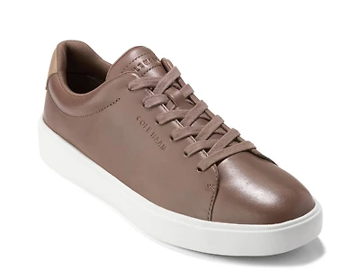 Grand Crosscourt Traveler Sneaker