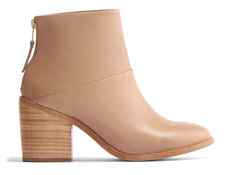 Dari Bootie