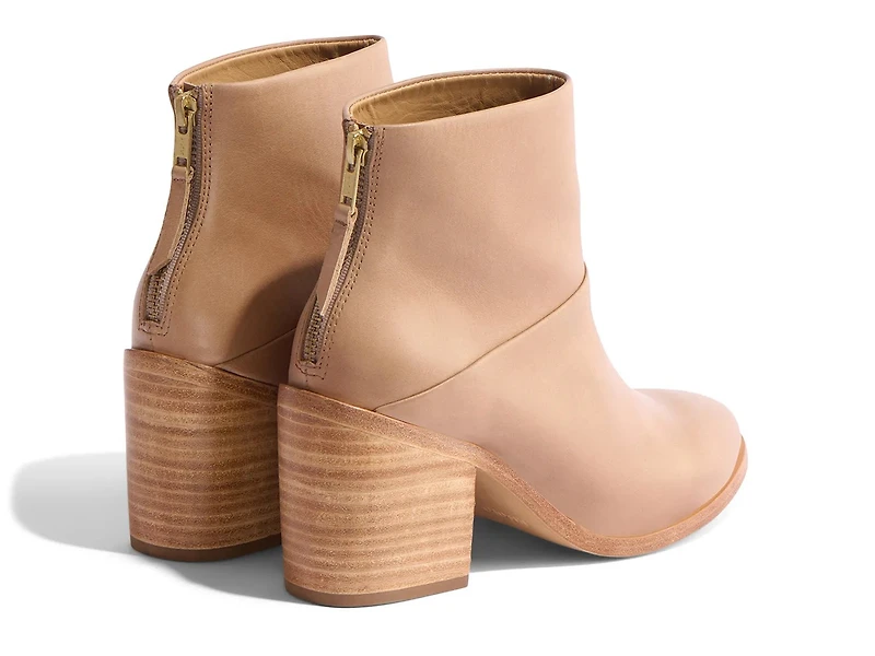 Dari Bootie