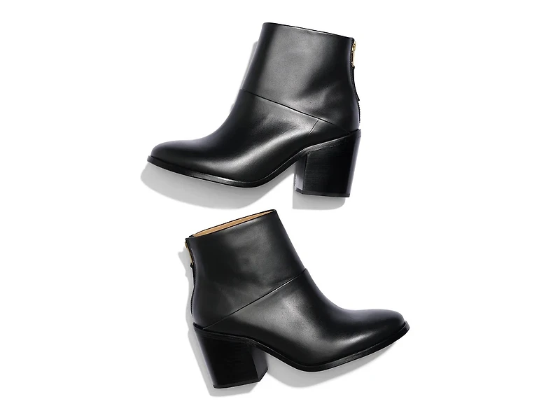 Dari Bootie