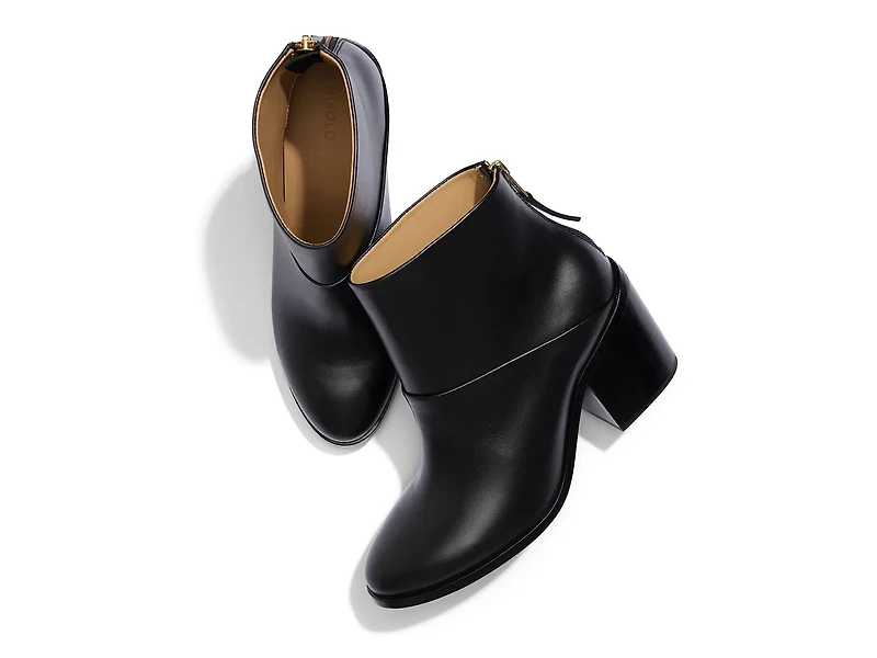 Dari Bootie