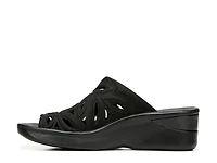 Susie Sandal