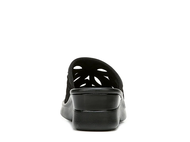 Susie Sandal
