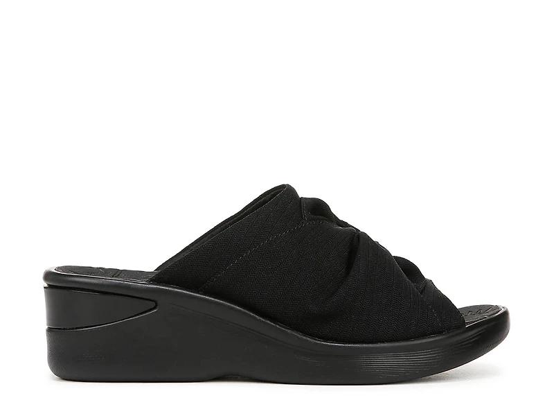 Smile Wedge Sandal