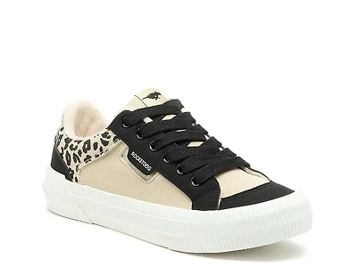 Cheery Sneaker