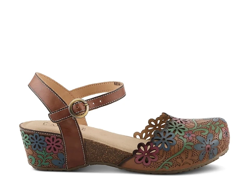 Aahna Wedge Clog
