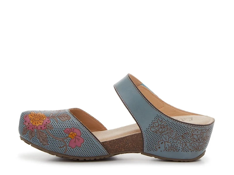 Spikey Flutter Wedge Clog
