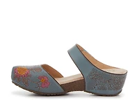 Spikey Flutter Wedge Clog