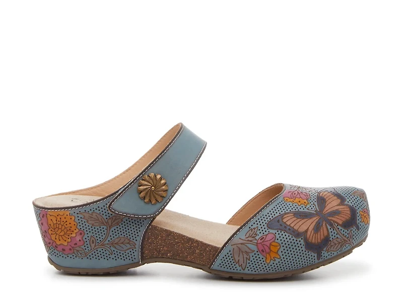 Spikey Flutter Wedge Clog