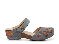 Spikey Flutter Wedge Clog