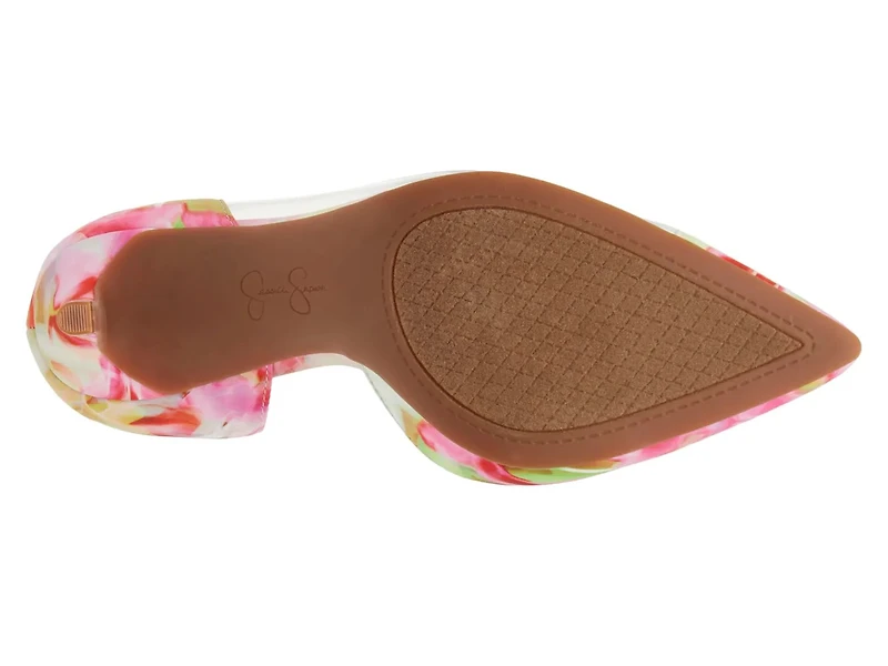 Nayeli Pump