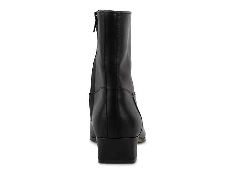 Dusty Bootie