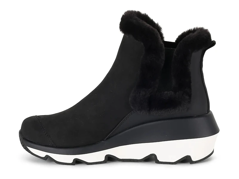 Crossover 2 Bootie