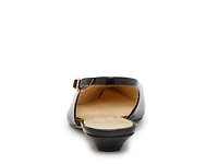 Liana Flat