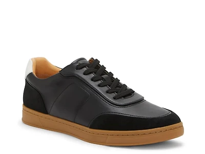 Bayrd Sneaker