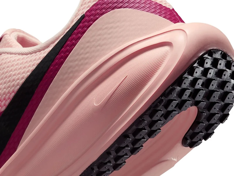 Revolution 8 Running Shoe