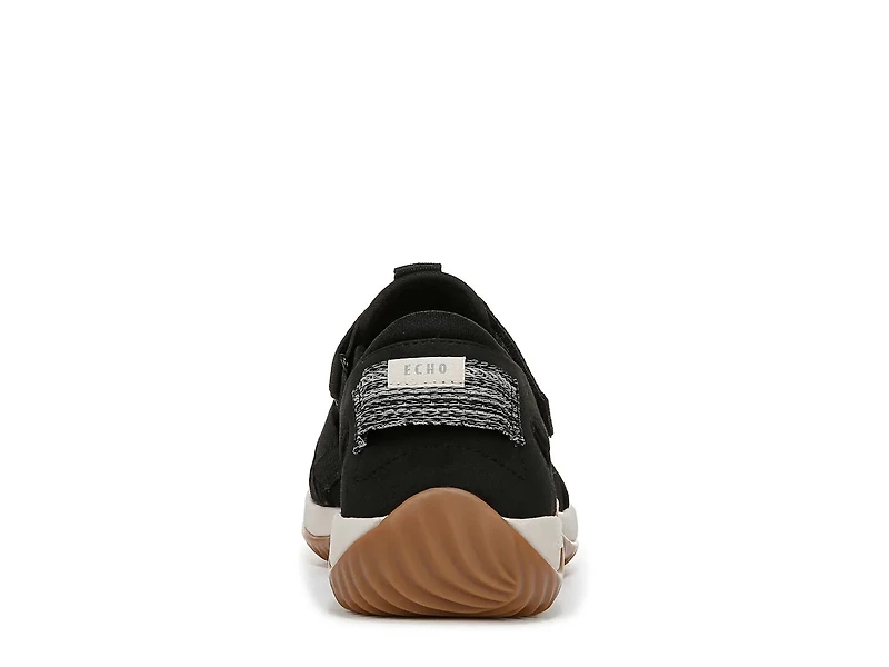 Echo Fisherman Slip-On