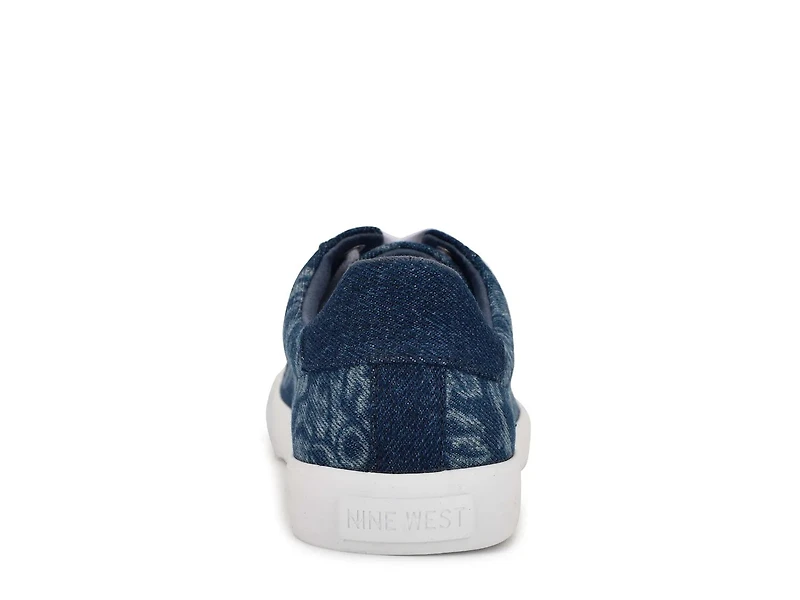 Layna Sneaker