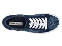 Layna Sneaker