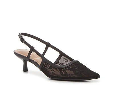 Lorelai Pump