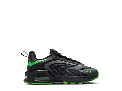 Air Max Fire Sneaker