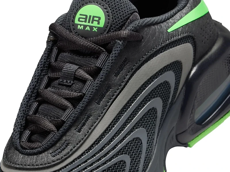 Air Max Fire Sneaker
