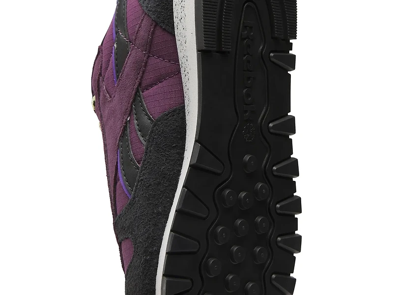 Classic Leather Sneaker