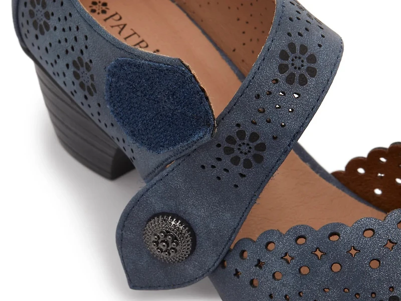 Footloose Pump