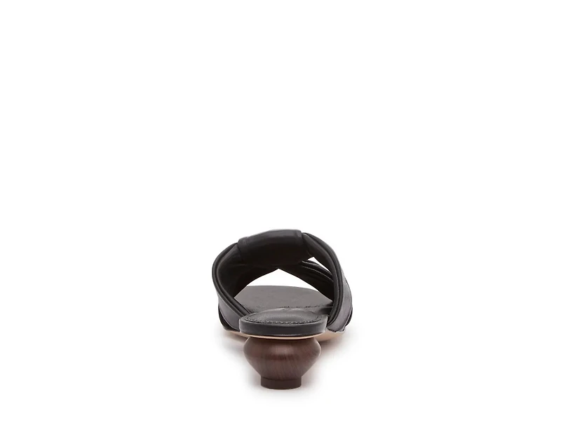 Robbie Sandal