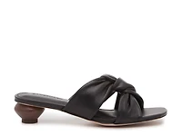 Robbie Sandal