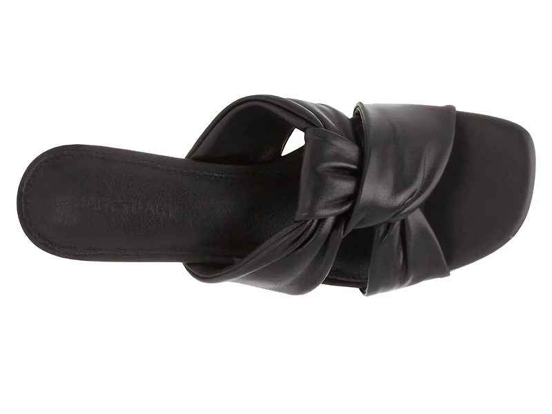 Robbie Sandal