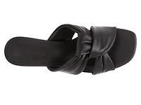 Robbie Sandal
