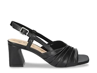 Lucie Sandal
