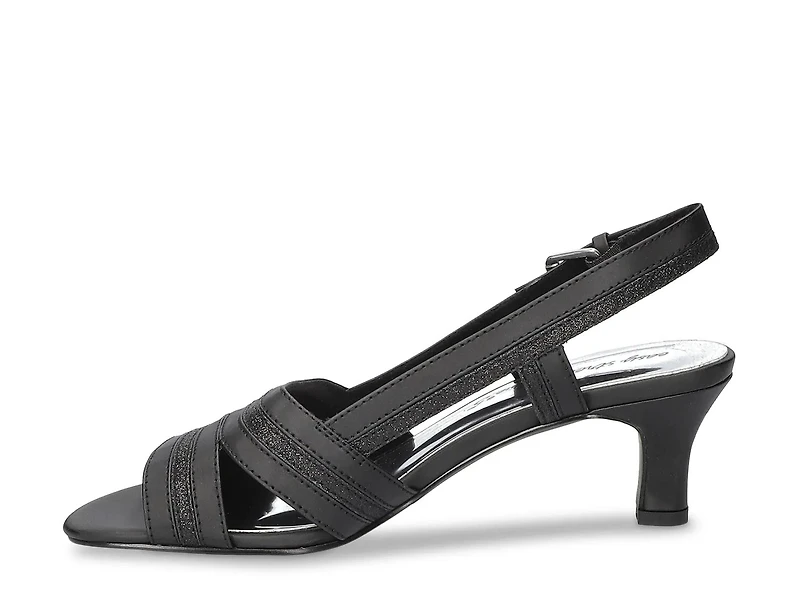 Meghan Sandal