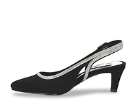 Glisten Rhinestone Pump